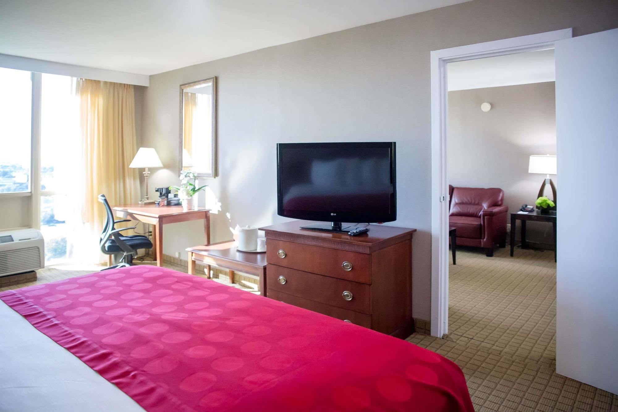 Ramada Plaza By Wyndham Atlanta Downtown Capitol Park Hotell Exteriör bild