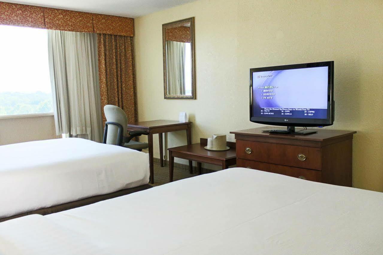 Ramada Plaza By Wyndham Atlanta Downtown Capitol Park Hotell Exteriör bild